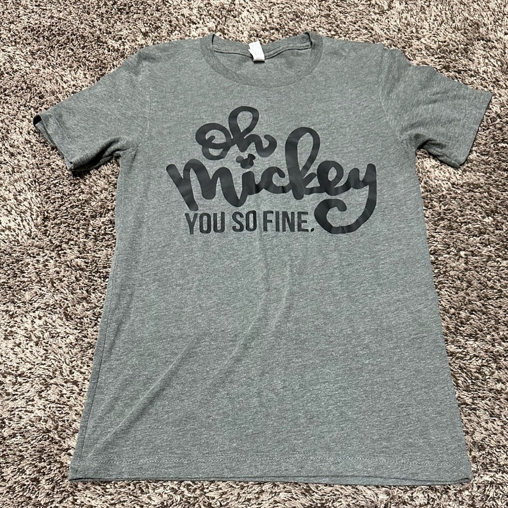 ‘Oh Mickey you so fine’ Disney t shirt. Size XS
